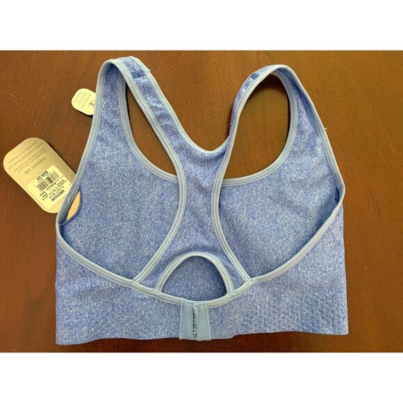 Champion NWT Stretch Jersey Racerback Sports Bra in Light Blue Size Medium - Picture 2 of 8